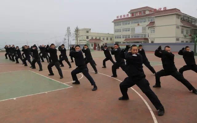 雅安监狱民警新春游园运动会