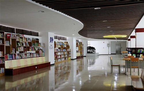 雅安中学图书馆获“四川省最美校园书屋”