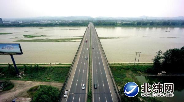 高速公路建设提速加快 打造川西综合交通枢纽
