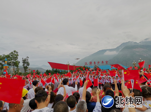 汉源县
：红歌献给党庆祝建党98周年