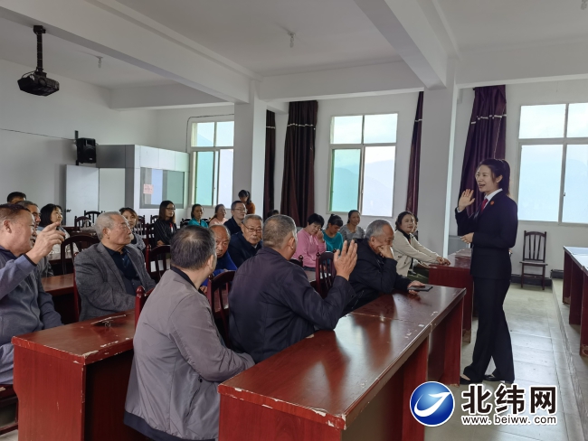 石棉县法院开展老年人权益维护法治讲座